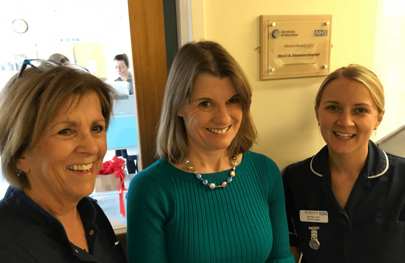 Rachel meets staff on Ward 18.